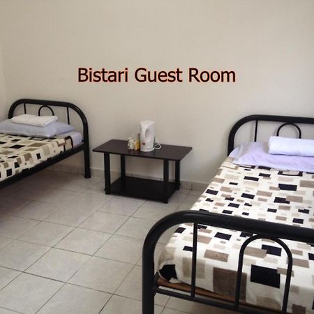 Bistari Homestay Parit Raja Uthm Bagian luar foto